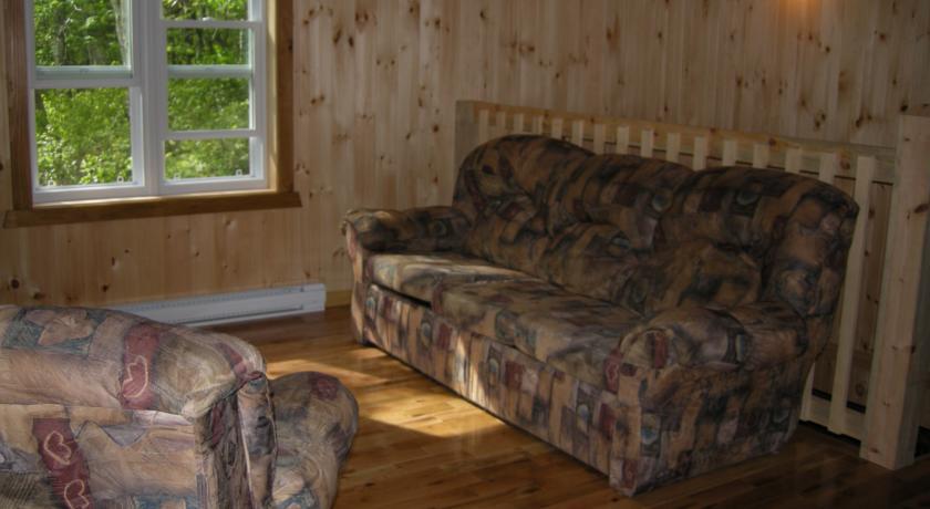 Chalet Des Noisetiers Tadoussac Exterior photo